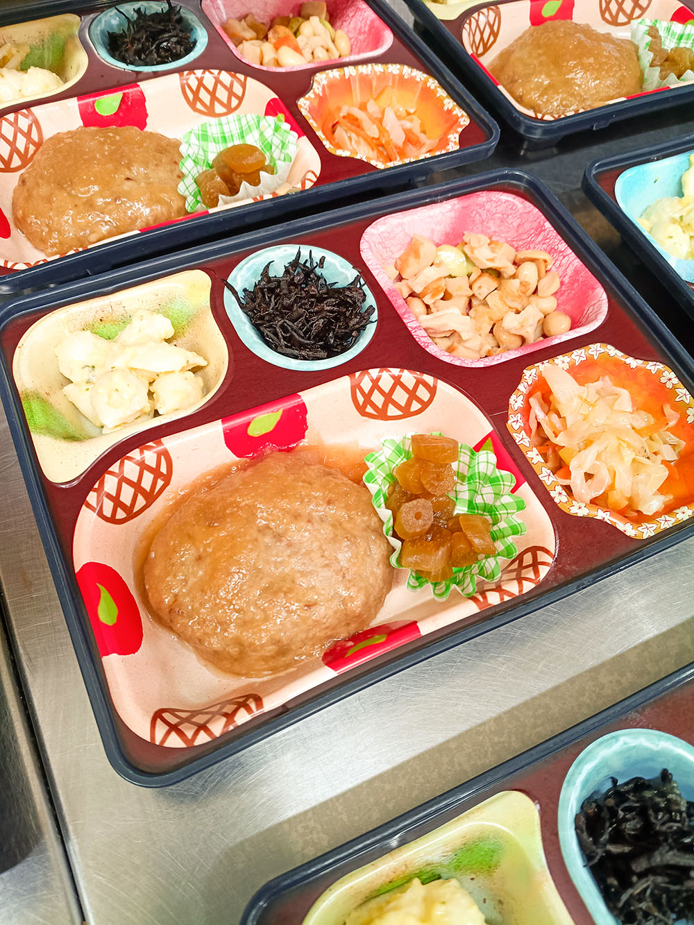 今日は「和風おろしハンバーグ」です♪