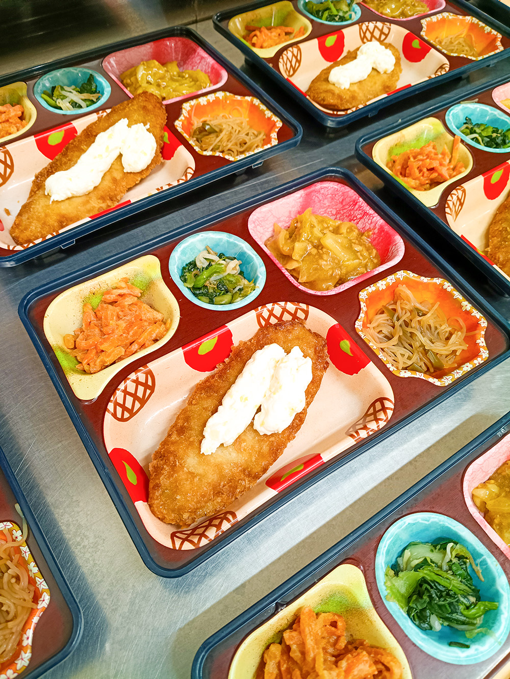 今日は「白身フライ」です♪