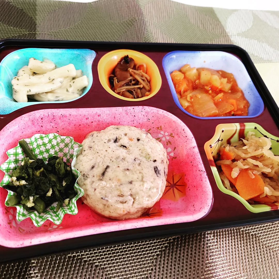 こんにちわ❕ライフデリです☺️ 今日は食のお話です。 今世界人口は約70億人で、その中で肥満の人が10億人もいるそうです。 そして世界には飢餓に苦しんでいる人もいます。 日本ではそんなに肥満の方は見ませんが腹八分目が一番ということなんでしょ...